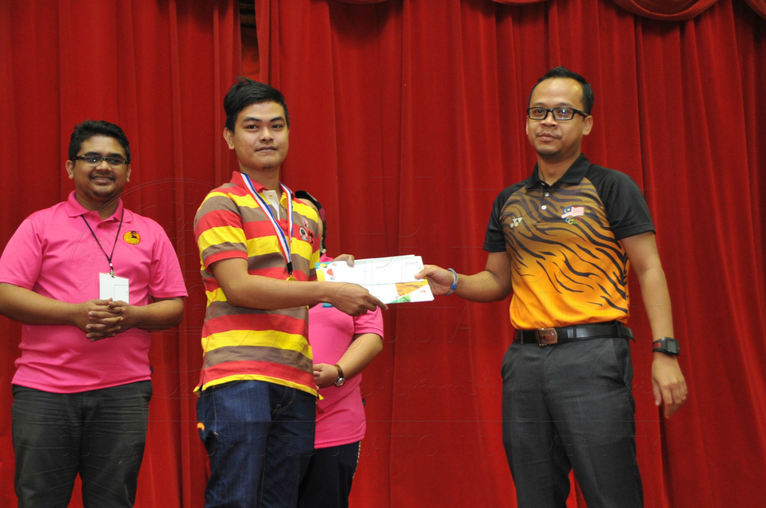 PRO15 158 CATUR HAS 9520